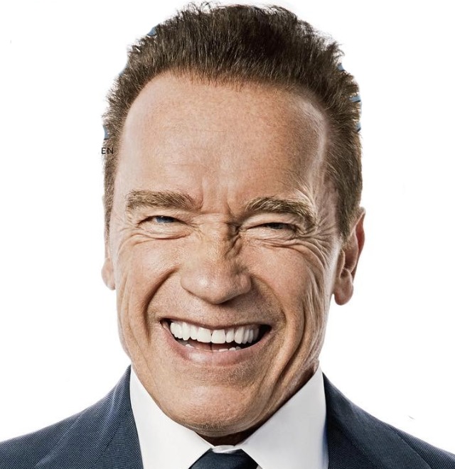 アーノルドシュワルツネッガー笑顔